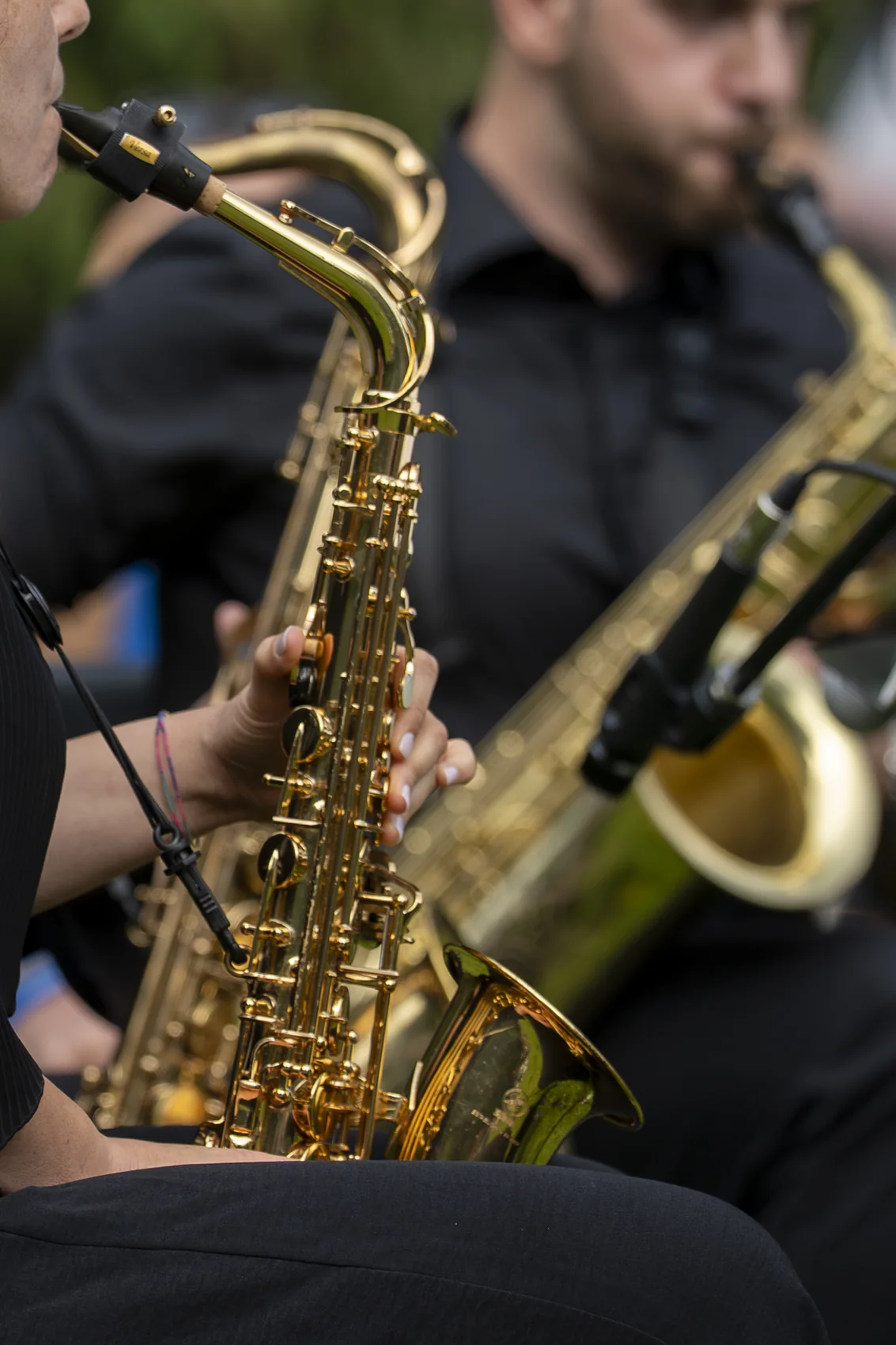 Dettaglio di un saxofono durante il concerto